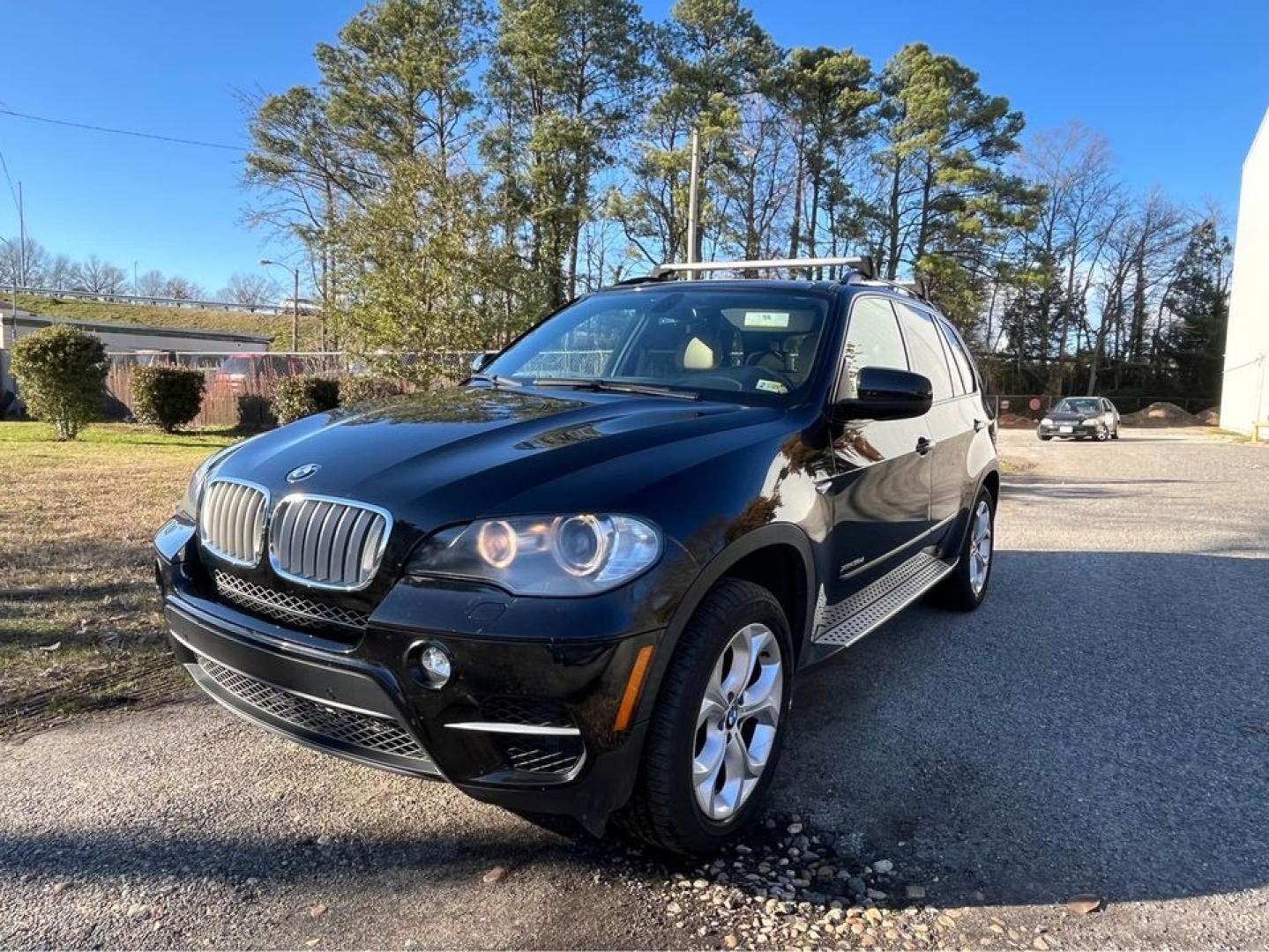 2011 Black /Tan BMW X5 xDrive 35D (5UXZW0C50BL) with an 3.0 M57 Diesel engine, Automatic transmission, located at 5700 Curlew Drive, Norfolk, VA, 23502, (757) 455-6330, 36.841885, -76.209412 - Photo#19